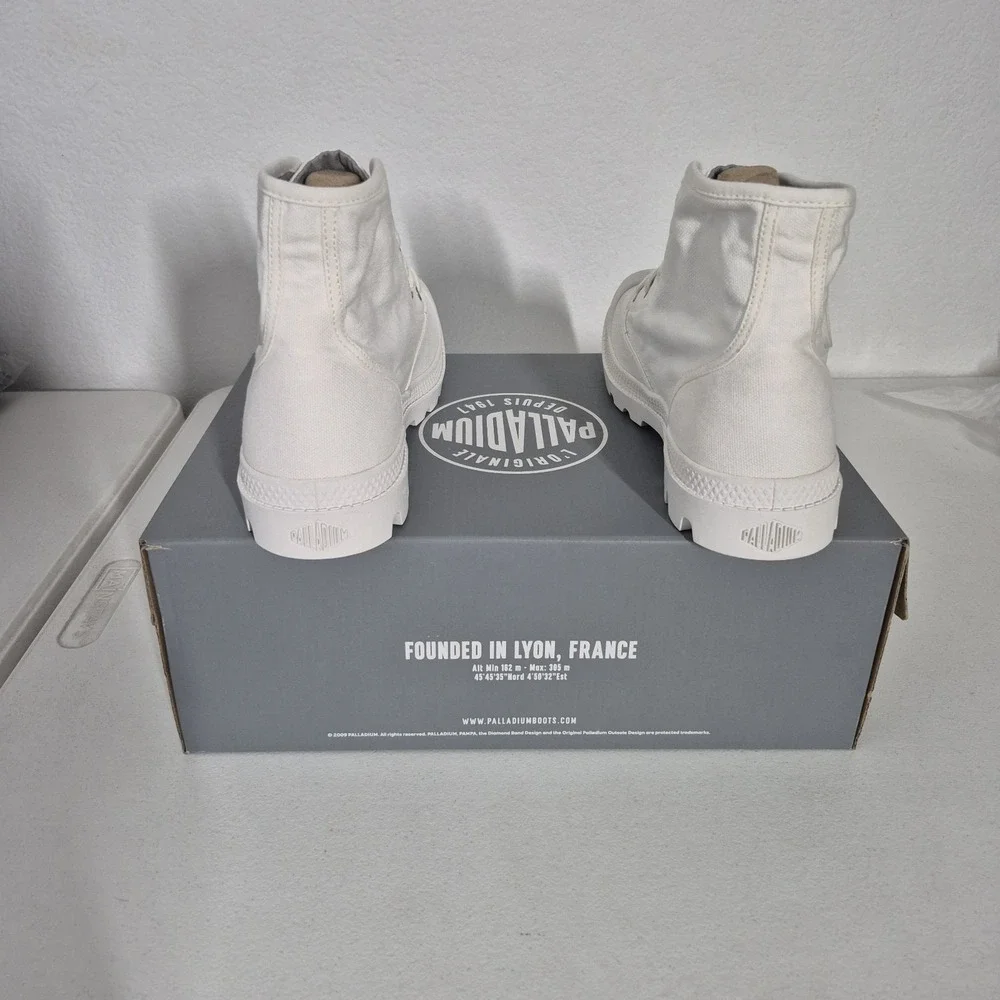 Palladium Boots Womens 7.5 Med Star White Pampa HI Top Lace‎ Up New in Box - Picture 5 of 9